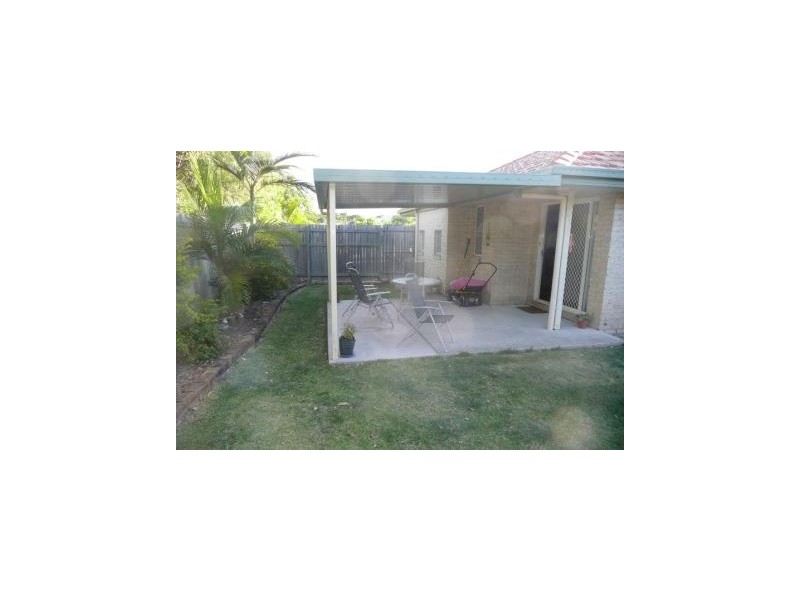 2/18 Traill Cres, Currimundi QLD 4551