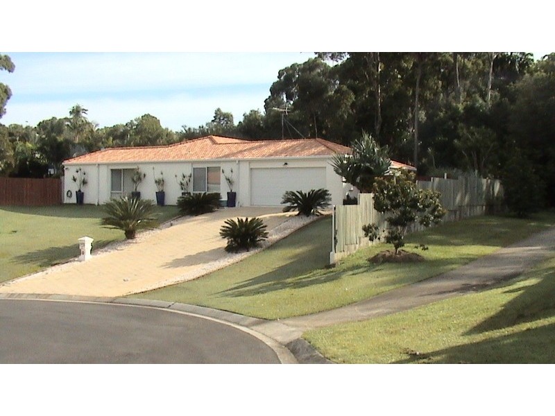 6 Heath Crt, Little Mountain QLD 4551