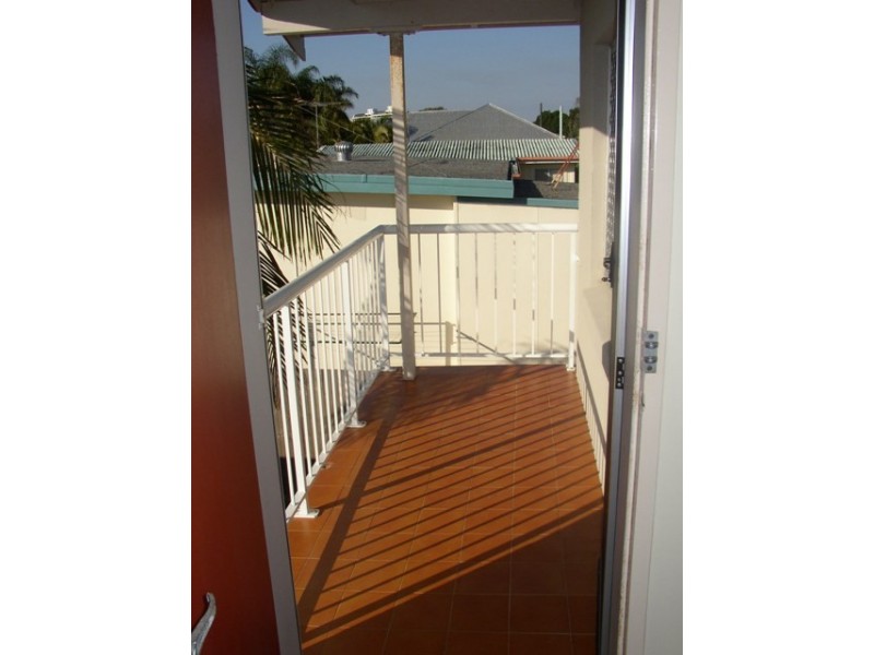 3/8 Taylor Avenue, Caloundra QLD 4551