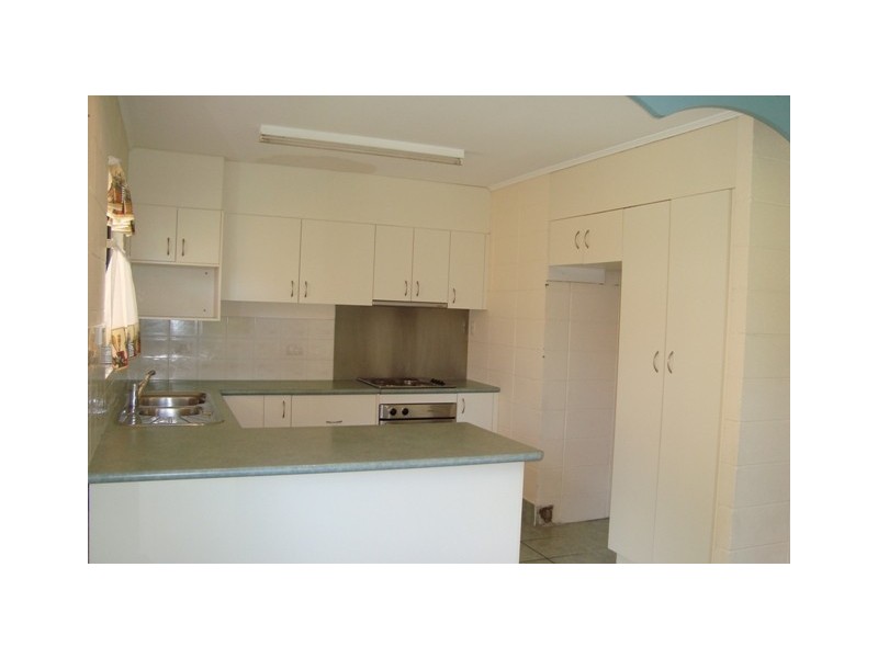 100 Coronation Ave, Golden Beach QLD 4551