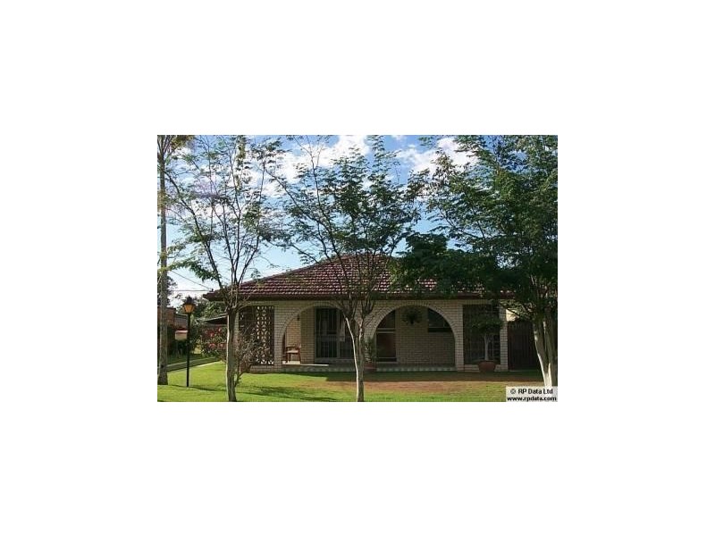 11 Coronation Ave, Golden Beach QLD 4551
