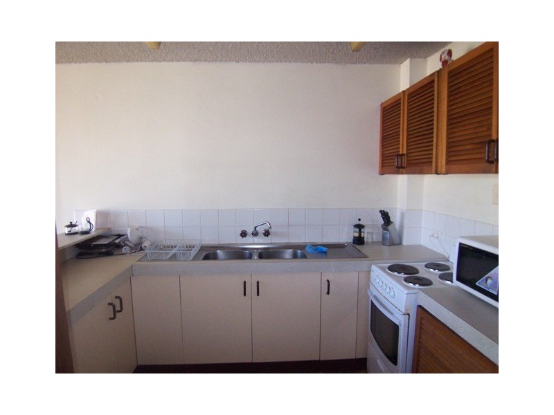 5/5 ” Bukatilla” Orvieto Terrace, Kings Beach QLD 4551