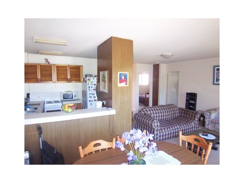 5/5 ” Bukatilla” Orvieto Terrace, Kings Beach QLD 4551