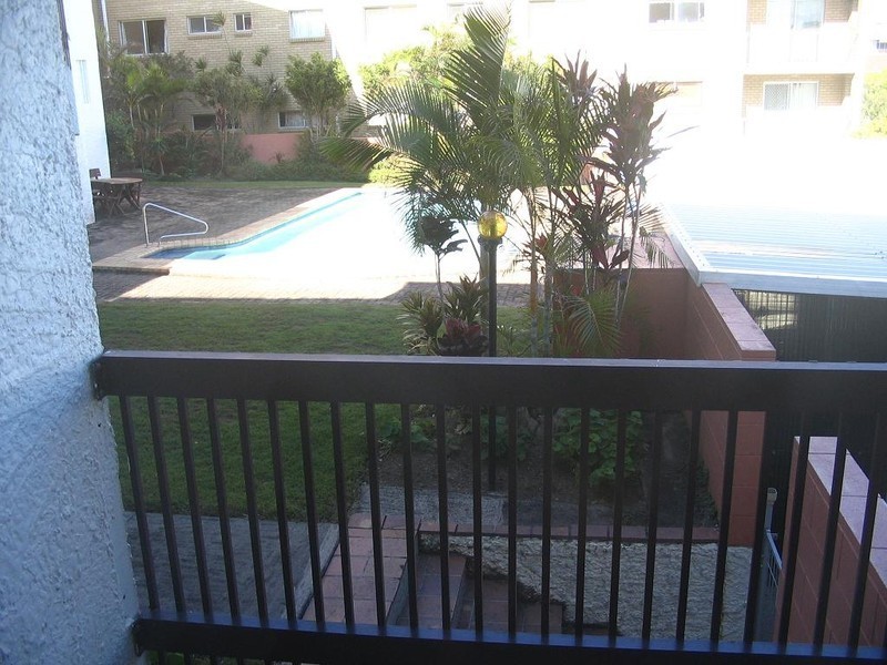 1/3 Sykes Ave “Spanish Villas” Kings Beach, Caloundra QLD 4551