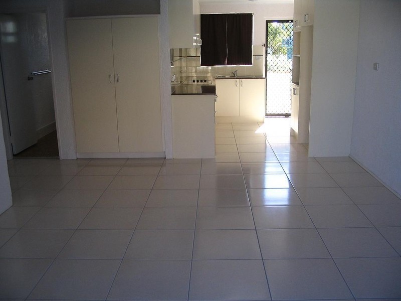 1/3 Sykes Ave “Spanish Villas” Kings Beach, Caloundra QLD 4551
