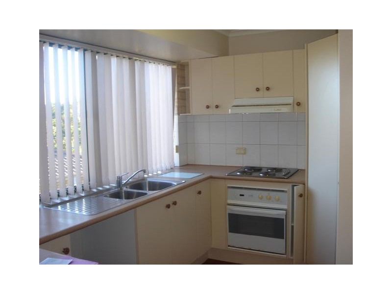 2/7 Rosewood Drive, Caloundra West QLD 4551