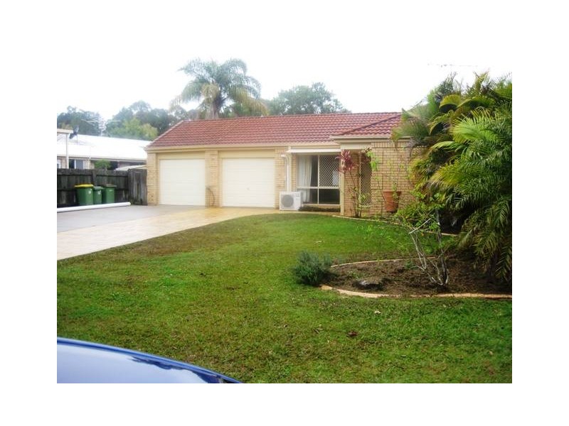 6 Heathglen Court, Little Mountain QLD 4551