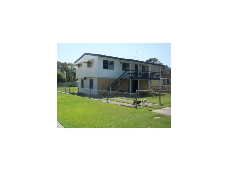 33 Currimundi Road, Currimundi QLD 4551
