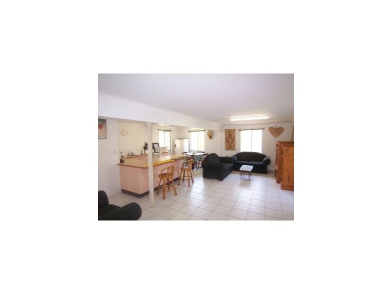33 Currimundi Road, Currimundi QLD 4551