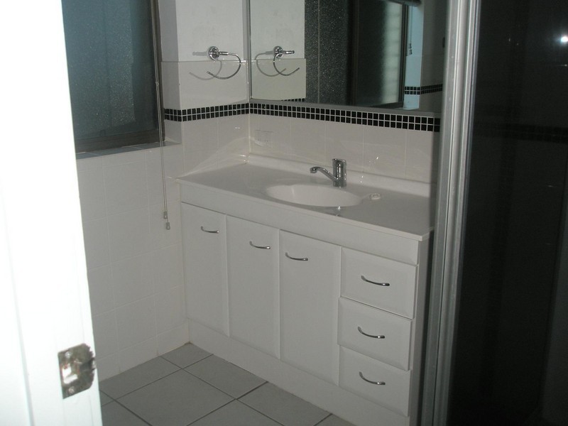 1/26  Upper Gay Tce, Kings Beach QLD 4551