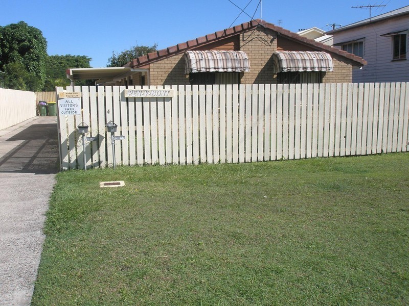 2/4 Borland Street, Caloundra QLD 4551