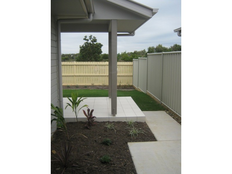 U 12 Lakeside Villas Minka Road, Caloundra West QLD 4551