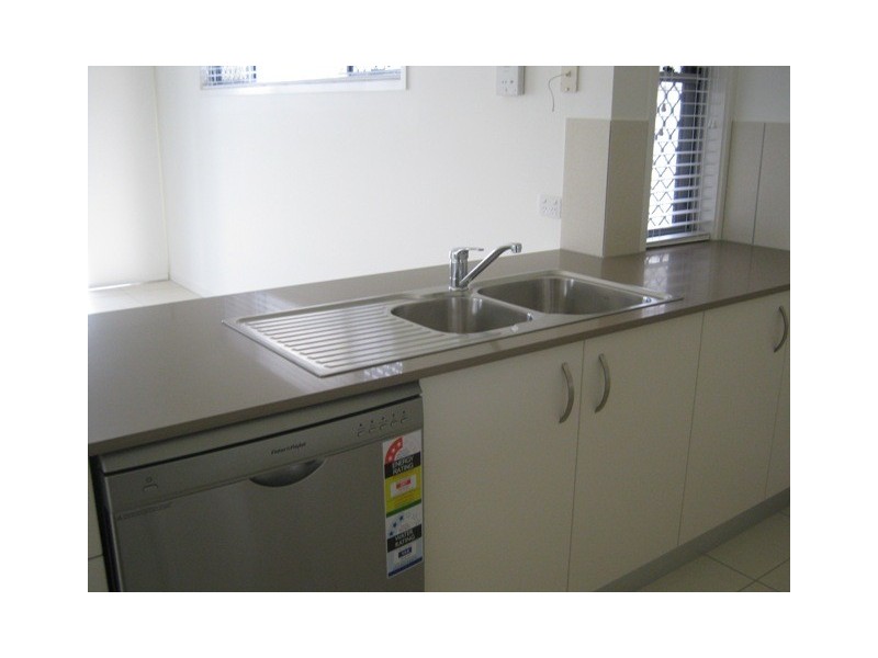 U 12 Lakeside Villas Minka Road, Caloundra West QLD 4551