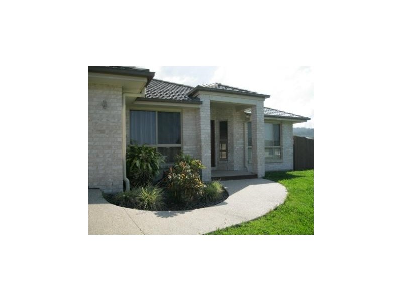 23 Maddock Ave, Mooloolah Valley QLD 4553