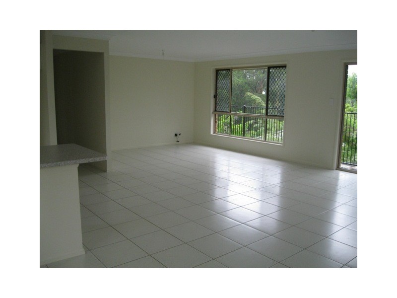 27 St Helena St, Little Mountain QLD 4551