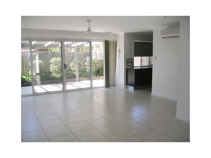 3/83 Beerwah Parade, Beerwah QLD 4519