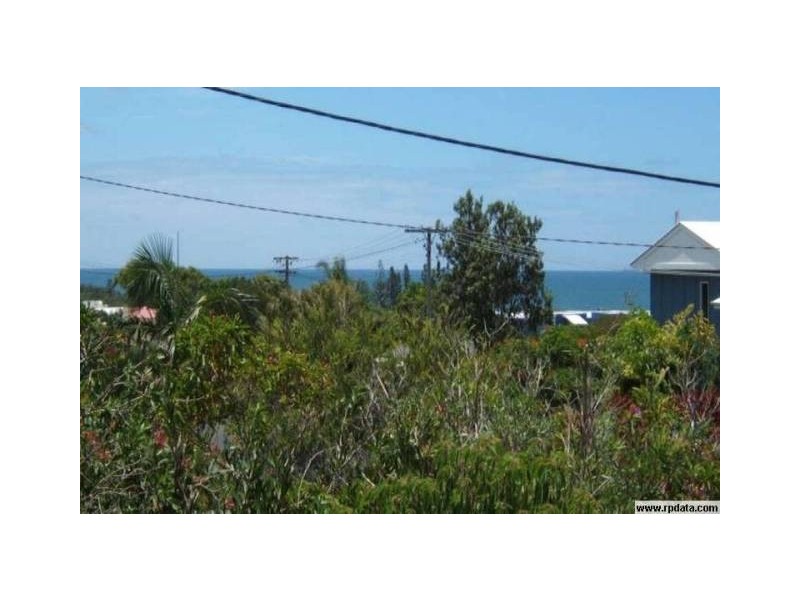 34 Henzell Street, Dicky Beach QLD 4551