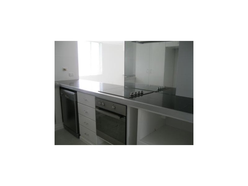 5/35 Lower Gay Tce, Kings Beach QLD 4551