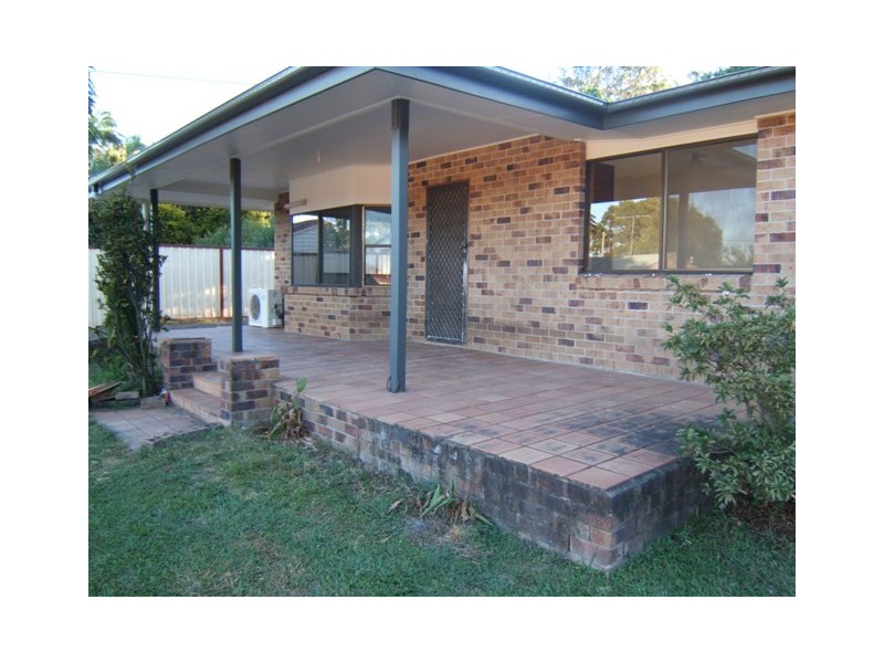 12 Laurel Street, Beerwah QLD 4519