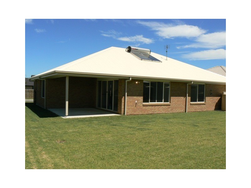 52 Feathertop Circuit, Caloundra West QLD 4551