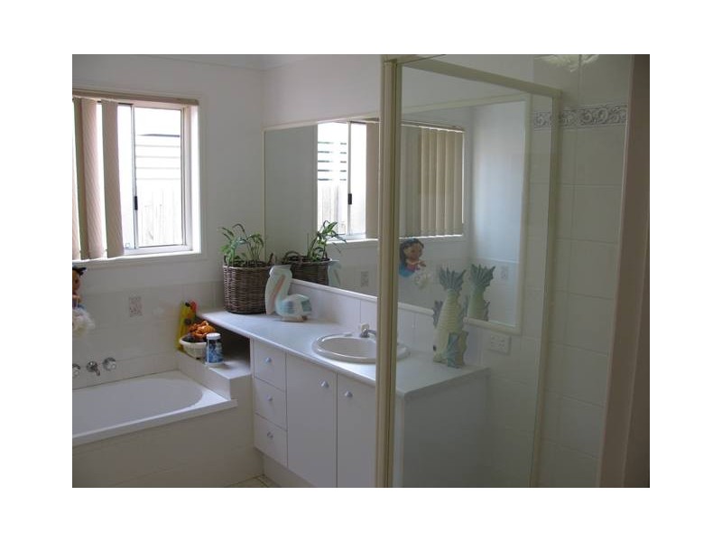 14 Lang Street, Pelican Waters QLD 4551