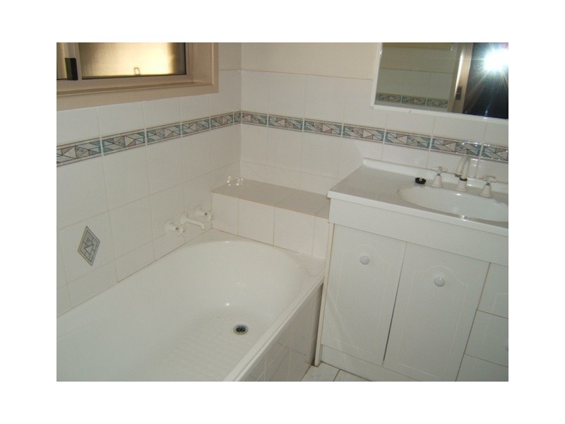 10  Laurel Street, Beerwah QLD 4519