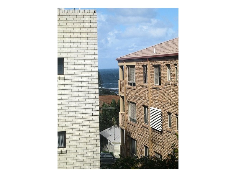 Unit 2/7  Upper Gay Trc, Kings Beach QLD 4551