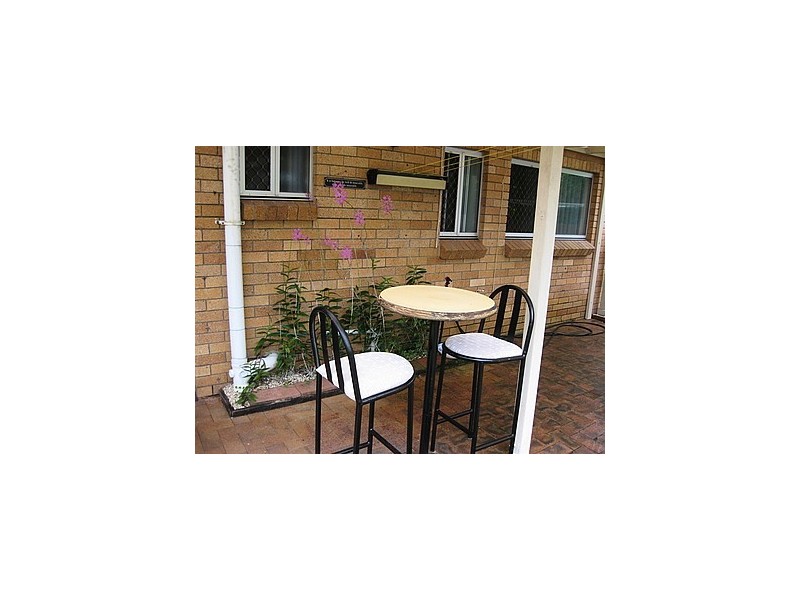 2/10 Mirnoo St, Currimundi QLD 4551