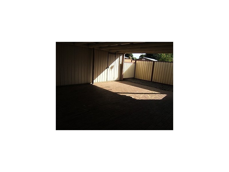 10 Laurel St, Beerwah QLD 4519