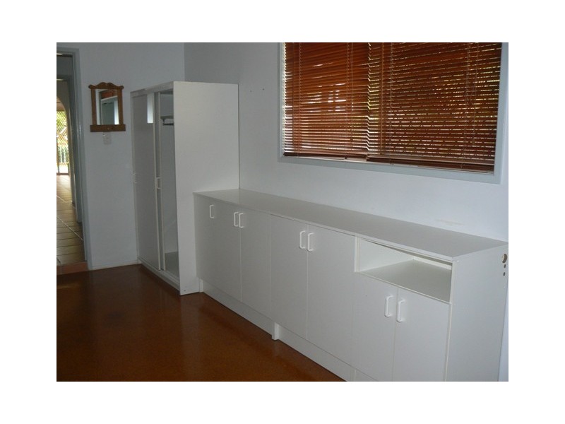 2/17 Taylor Ave, Golden Beach QLD 4551