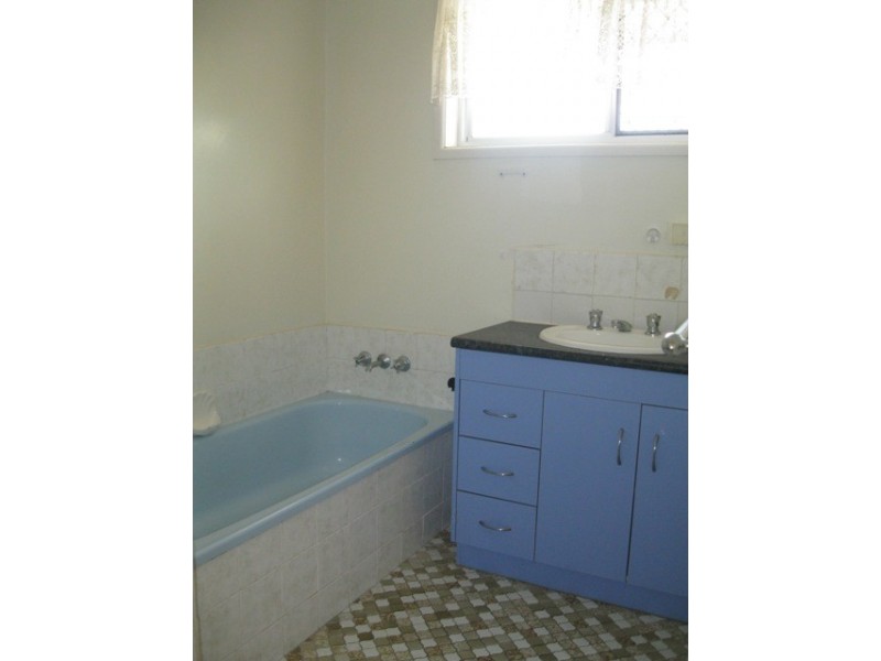 28 Anning Ave, Golden Beach QLD 4551