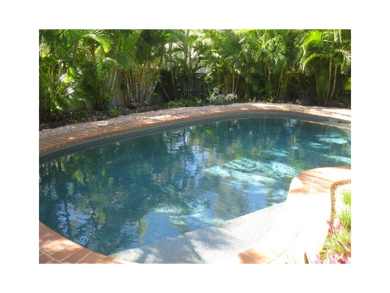 4 Nardu Court, Currimundi QLD 4551