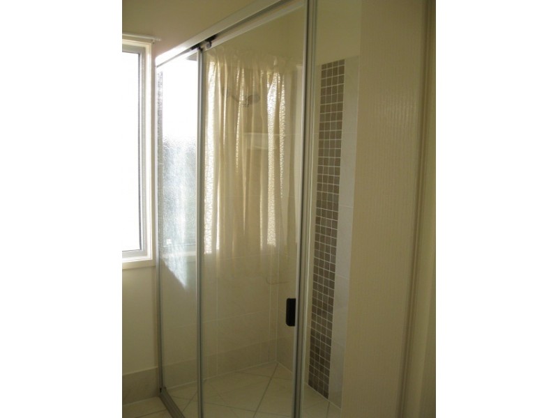 7 Tahiti Street, Kawana Island QLD 4575