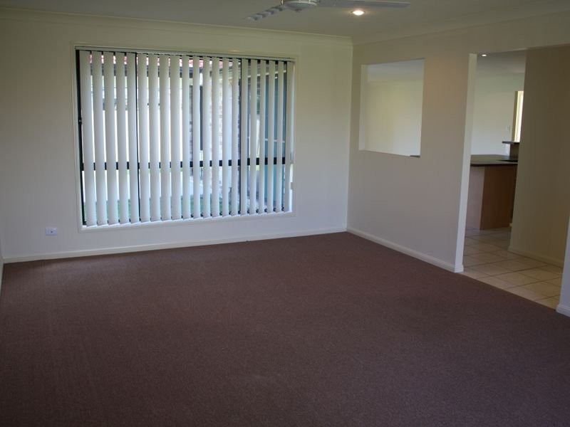 4 Undanbi Place, Pelican Waters QLD 4551