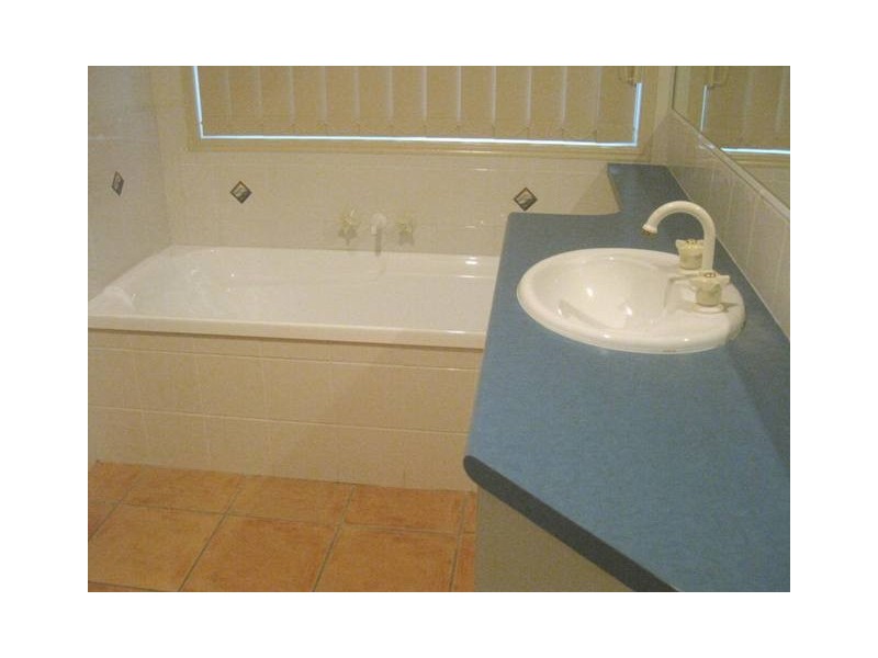 4 Galway Street, Caloundra QLD 4551