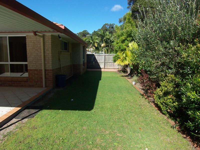 11 Redleaf Court, Currimundi QLD 4551