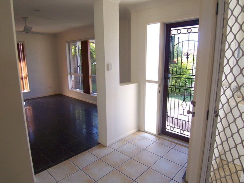 11 Redleaf Court, Currimundi QLD 4551