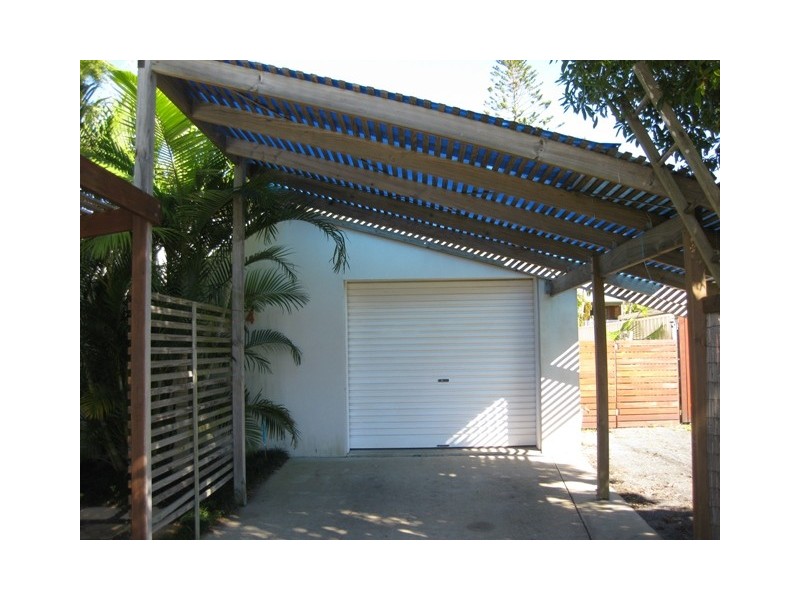 34  Michael St Golden Beach, Caloundra QLD 4551