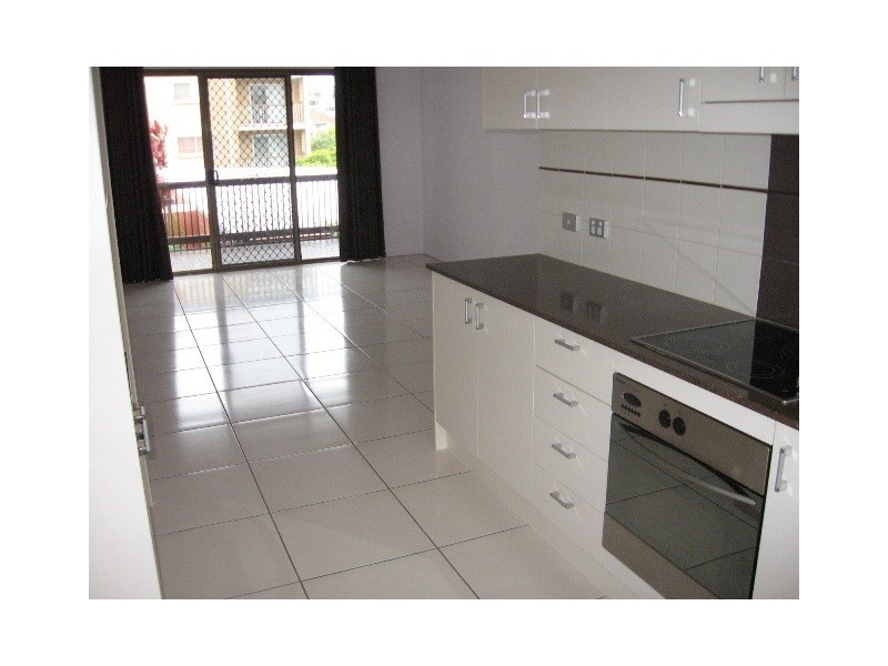 Unit 1/3 Sykes Ave , Kings Beach, Caloundra QLD 4551