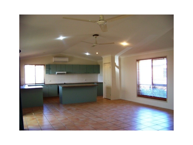 19 Berkley Place, Little Mountain QLD 4551