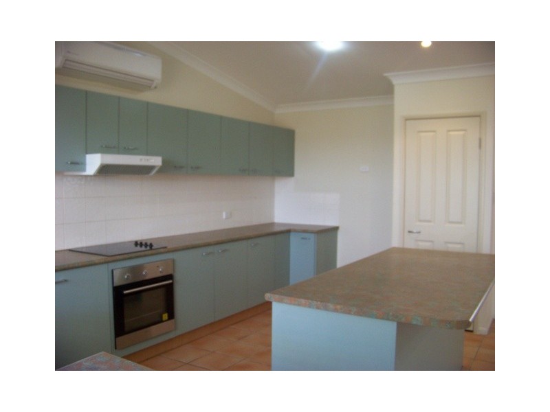 19 Berkley Place, Little Mountain QLD 4551
