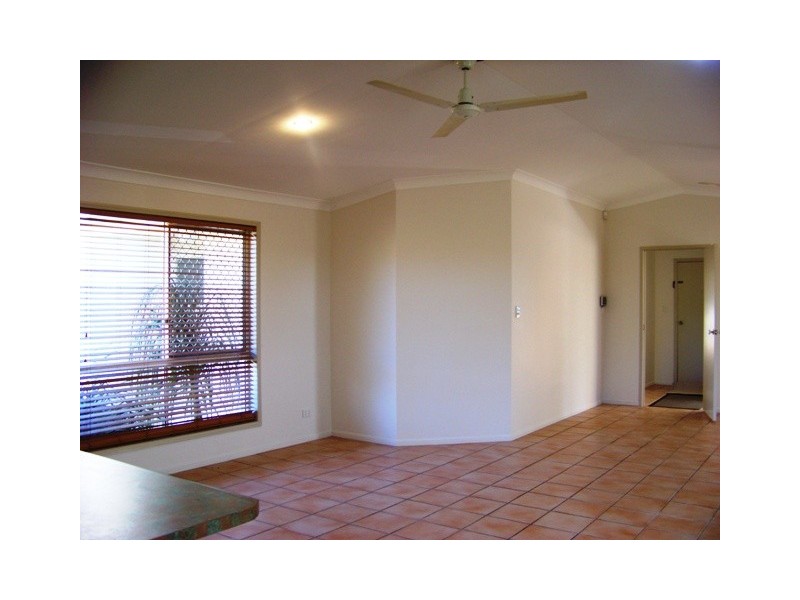 19 Berkley Place, Little Mountain QLD 4551