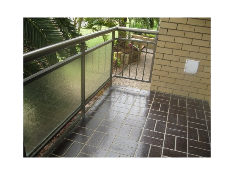 3/2 Moreton Parade, Kings Beach QLD 4551