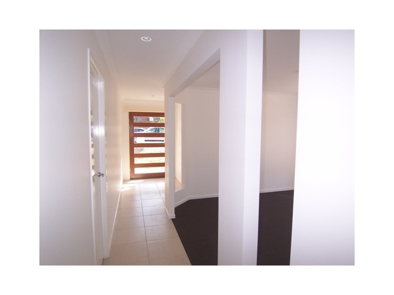2 Lotte Place, Caloundra West QLD 4551