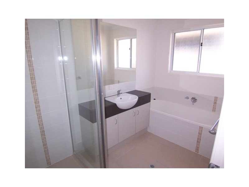 2 Lotte Place, Caloundra West QLD 4551