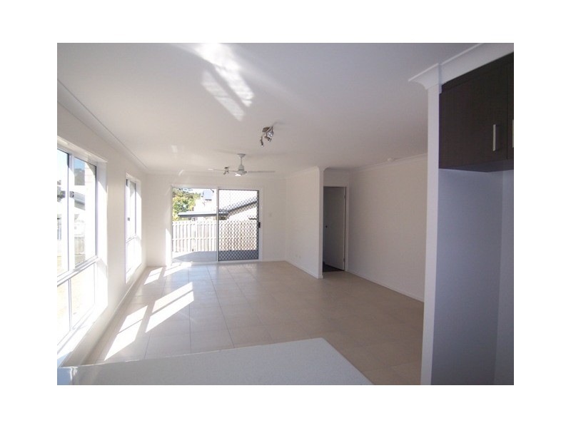 2 Lotte Place, Caloundra West QLD 4551