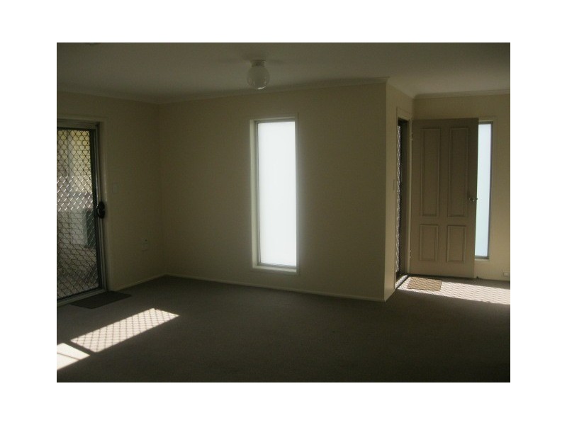 27 Browning Boulevade, Battery Hill QLD 4551