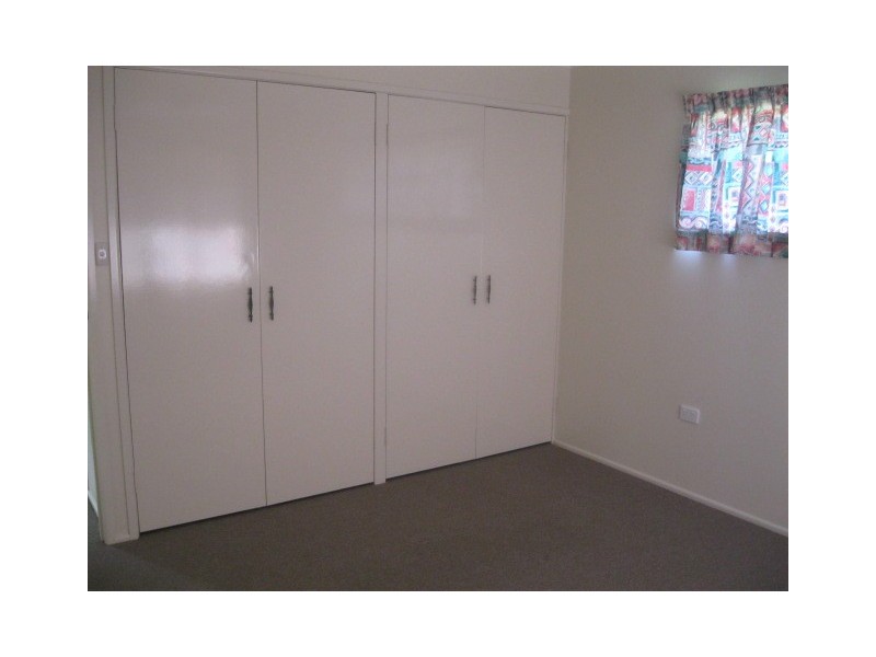 27 Browning Boulevade, Battery Hill QLD 4551