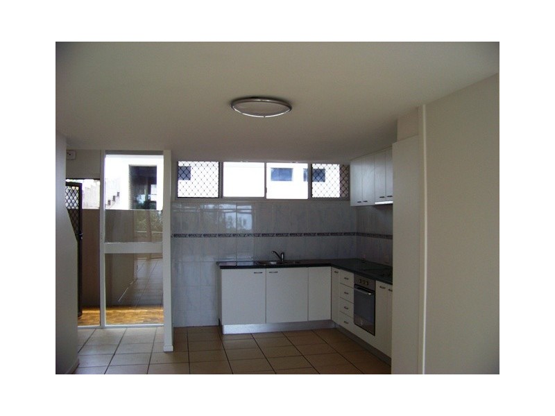 7/12 Queen Street, Kings Beach QLD 4551