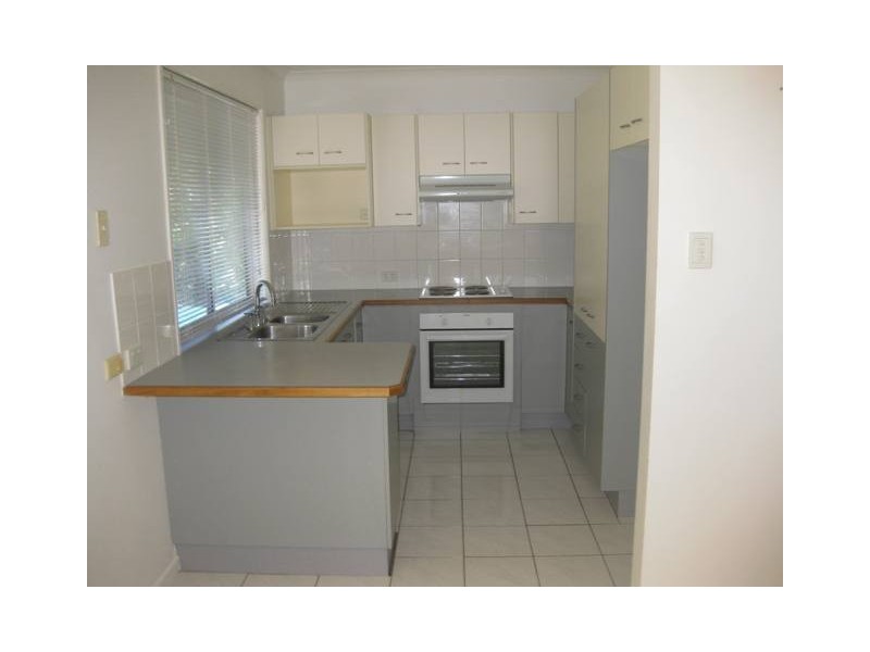 8 Moreton Bay Drive, Caloundra West QLD 4551